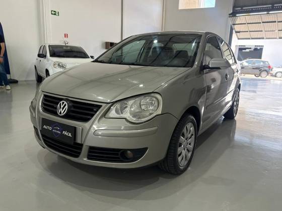 VOLKSWAGEN POLO SEDAN 1.6 MI 8V FLEX 4P MANUAL